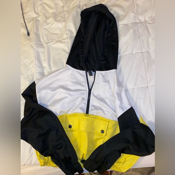 Medium Half Zip Jacket - Picture 1 of 1